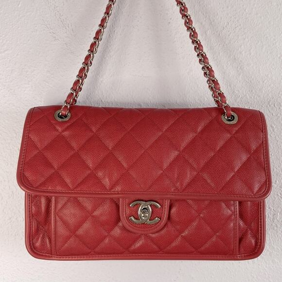Authentic Chanel Red Medium Riviera Flap Quilted Leather Handbag - Picture 4 of 17